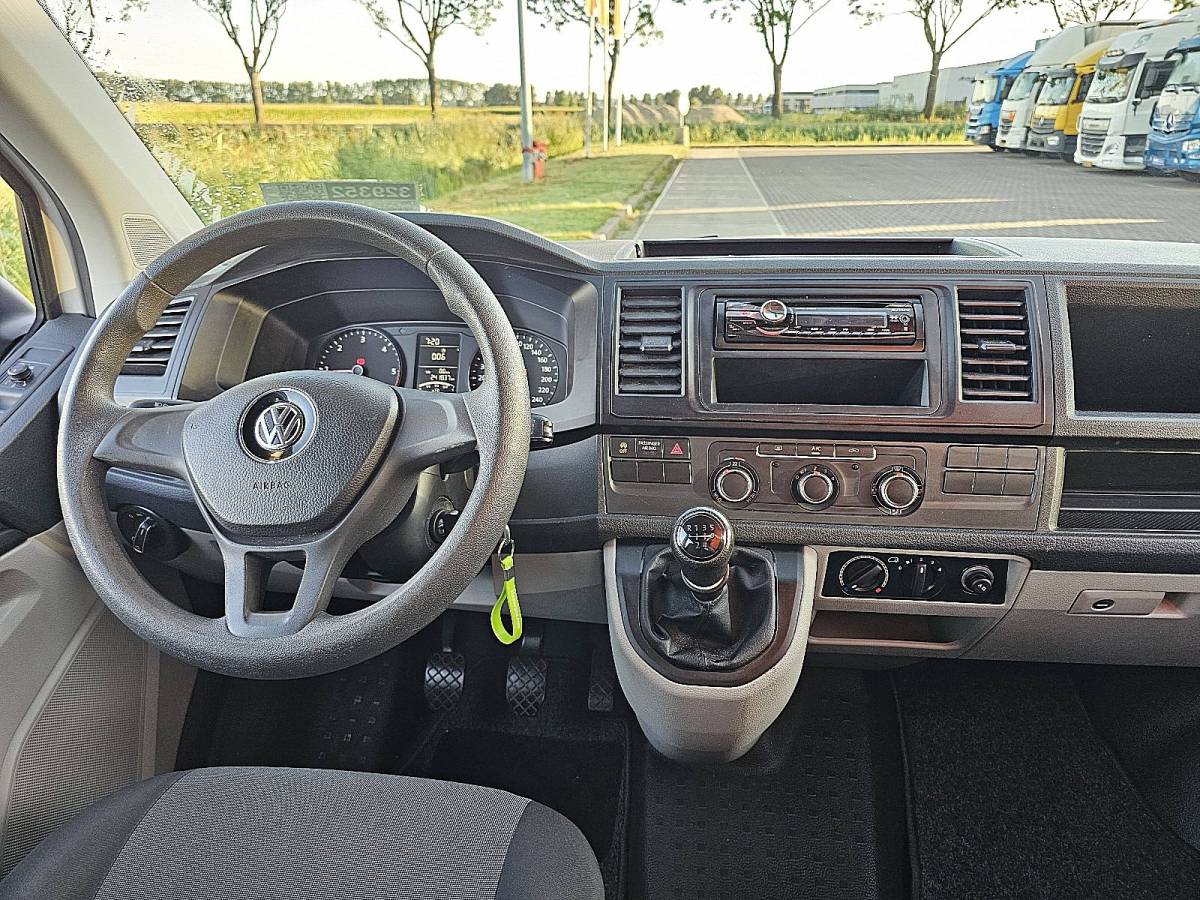 Volkswagen Transporter VOLKSWAGEN TRANSPORTER 2.0 TDI l2h1 combi 9-pers ac