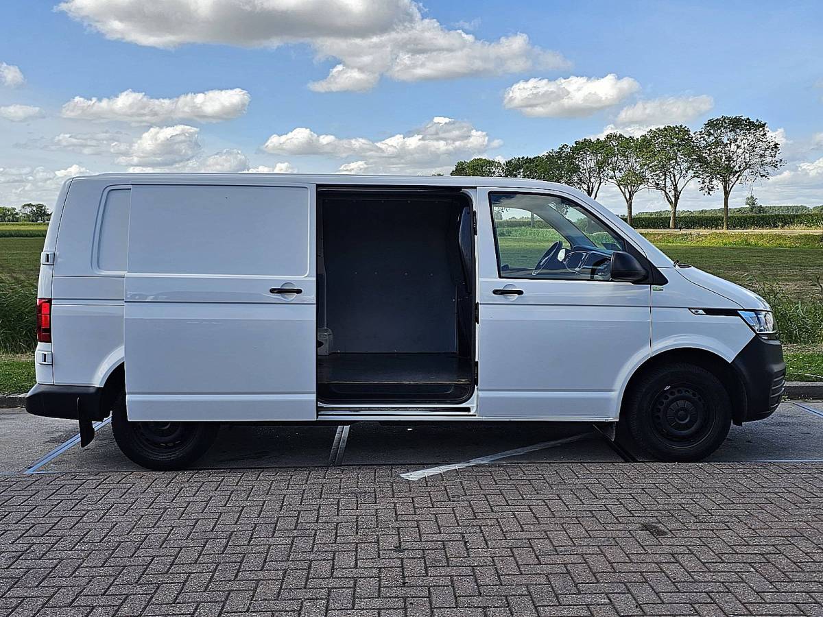 Volkswagen Transporter VOLKSWAGEN TRANSPORTER 2.0 TDI t6.1 150pk l2h1 autm