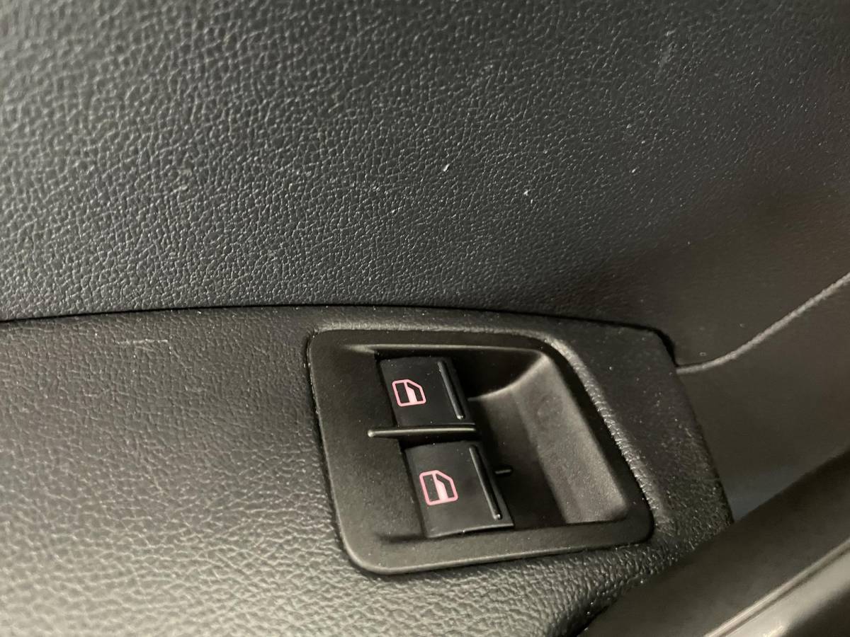 Volkswagen Caddy Volkswagen Caddy 1.4 TGI L2H1 EcoFuel Maxi Comfortline Airco Cruise PDC Verwarmbare voorruit Comfortstoelen Alarm Bluetooth Schuifdeur