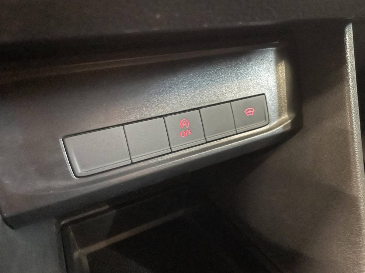 Volkswagen Caddy Volkswagen Caddy 1.4 TGI L2H1 EcoFuel Maxi Comfortline Airco Cruise PDC Verwarmbare voorruit Comfortstoelen Alarm Bluetooth Schuifdeur