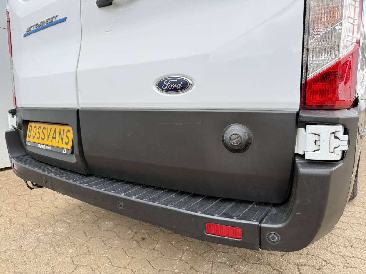 Ford E-Transit Ford E-Transit 68kWh L4H3 316km WLTP BEV Snelladen Carplay Climate control 360° camera Parkeersensoren v+a Stoelverwarming