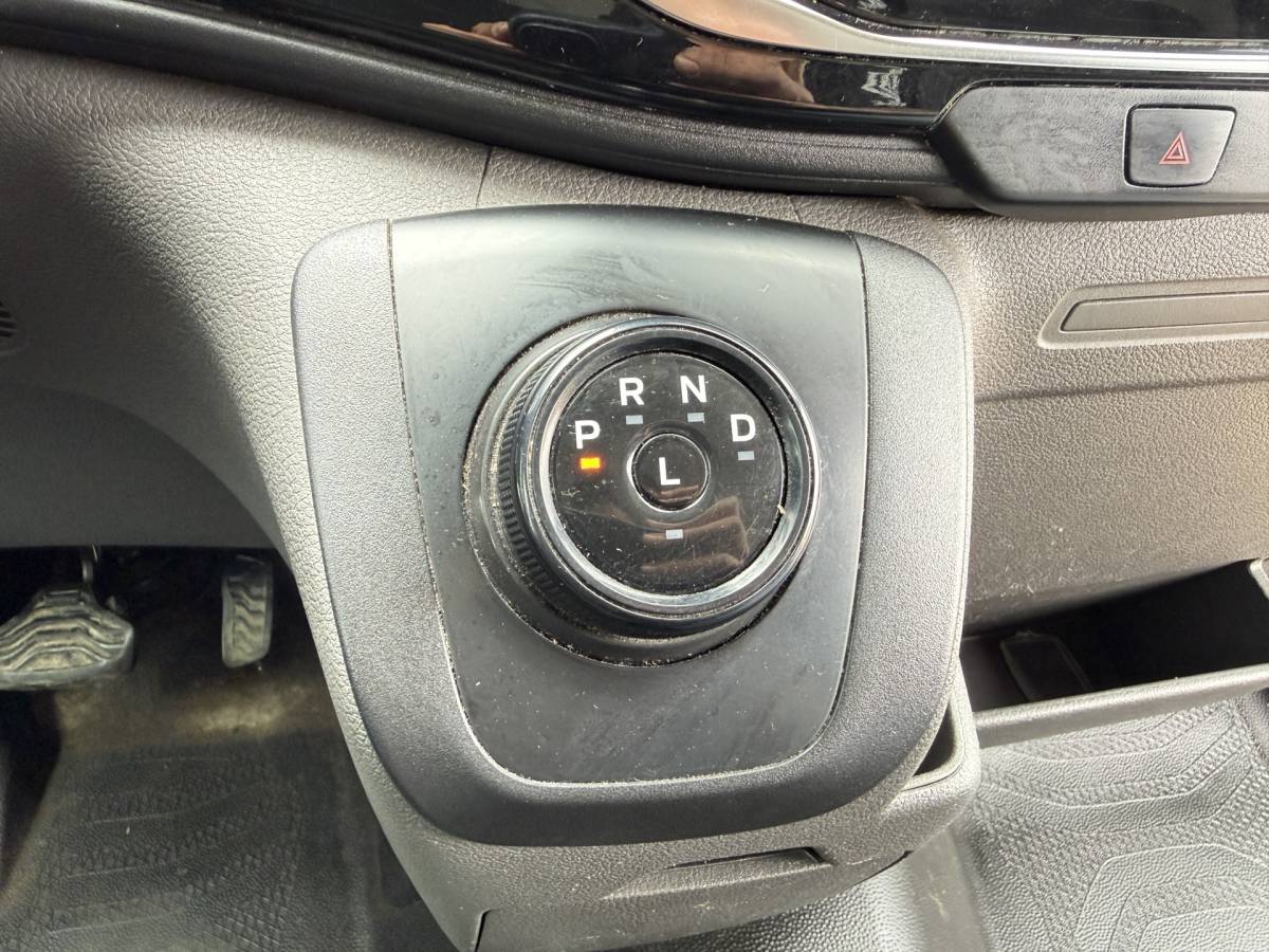 Ford E-Transit Ford E-Transit 68kWh L4H3 316km WLTP BEV Snelladen Carplay Climate control 360° camera Parkeersensoren v+a Stoelverwarming