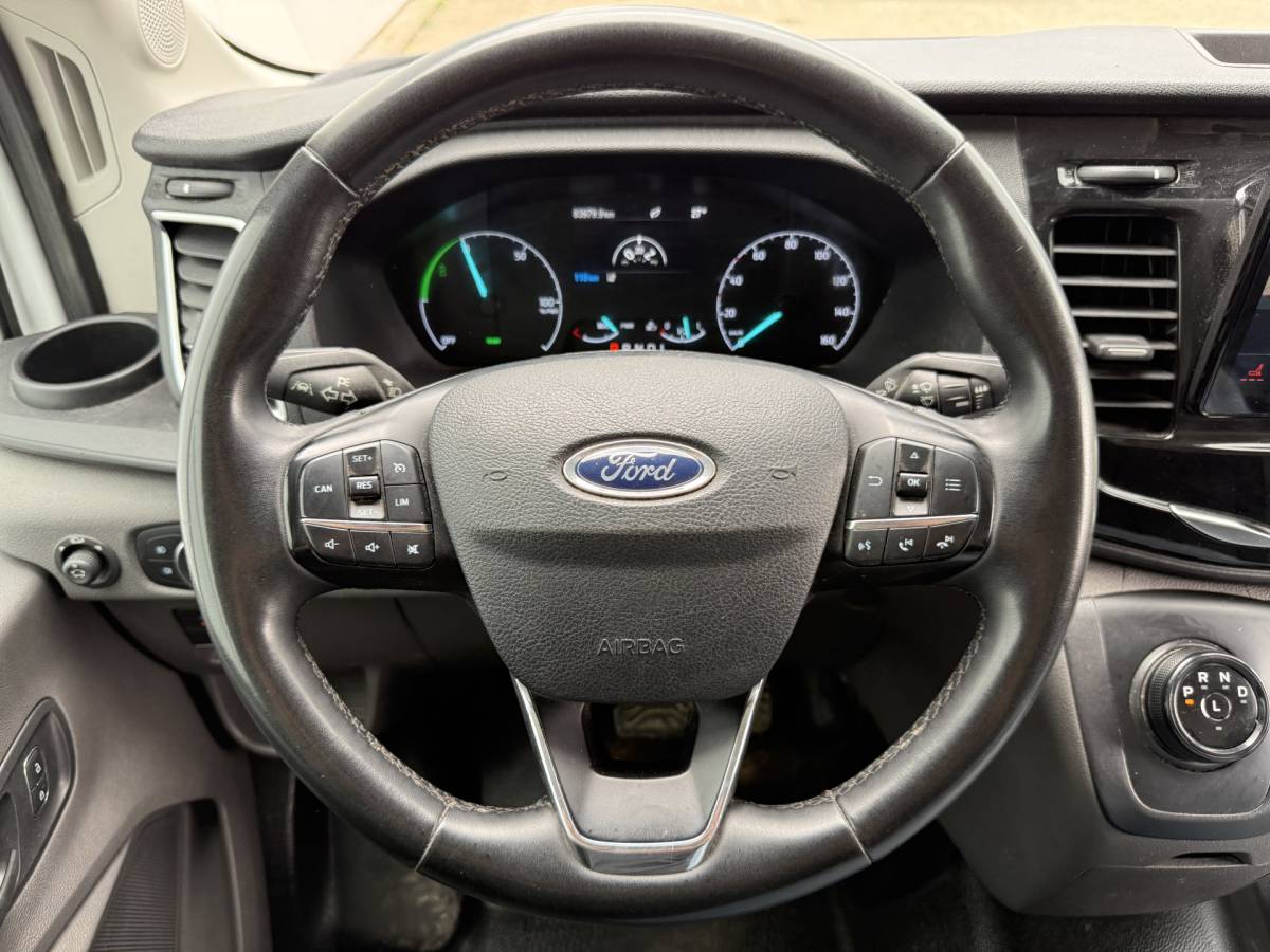 Ford E-Transit Ford E-Transit 68kWh L4H3 316km WLTP BEV Snelladen Carplay Climate control 360° camera Parkeersensoren v+a Stoelverwarming