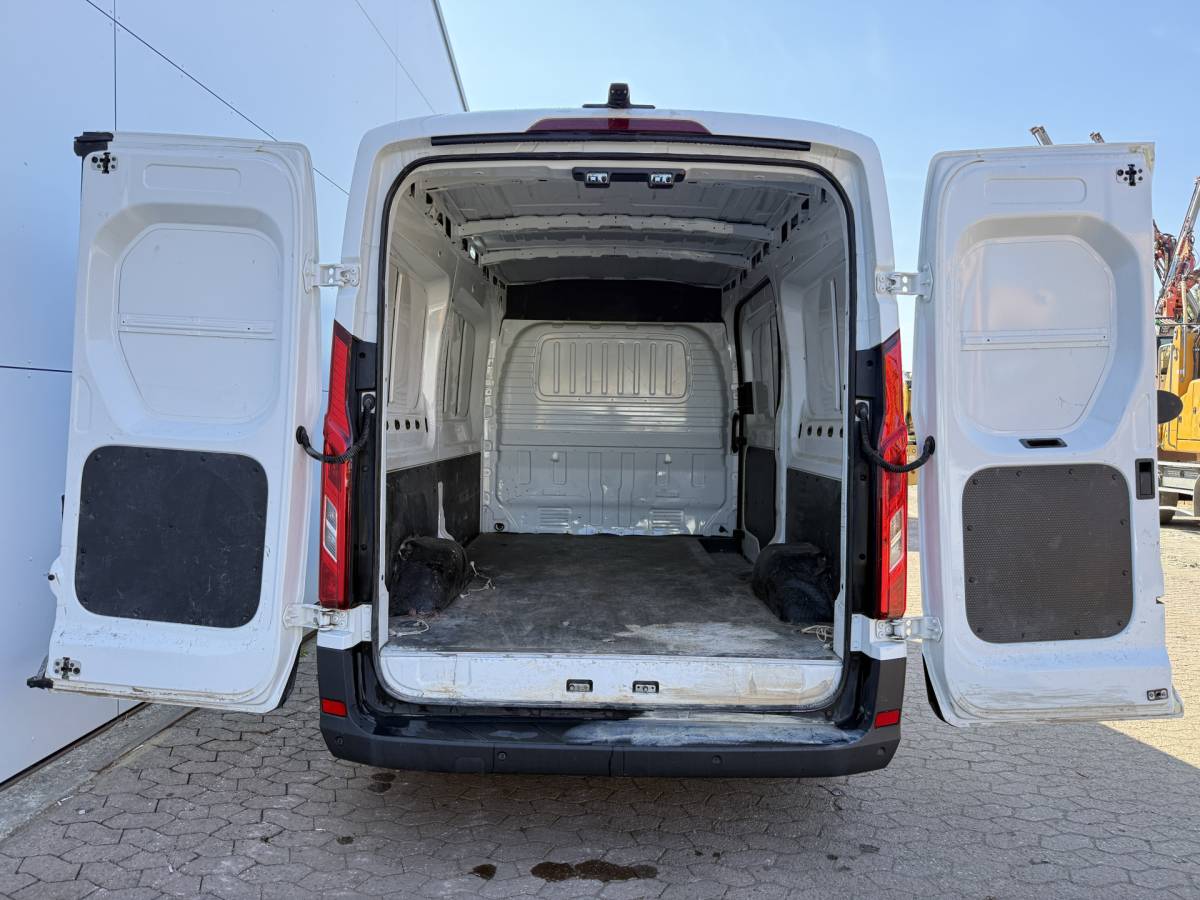 Maxus eDeliver9 Maxus eDeliver 9 72 kWh 204PK L2H2 280km WLTP Snelladen LED Carplay Cruise control Camera Airco Parkeersensoren v+a