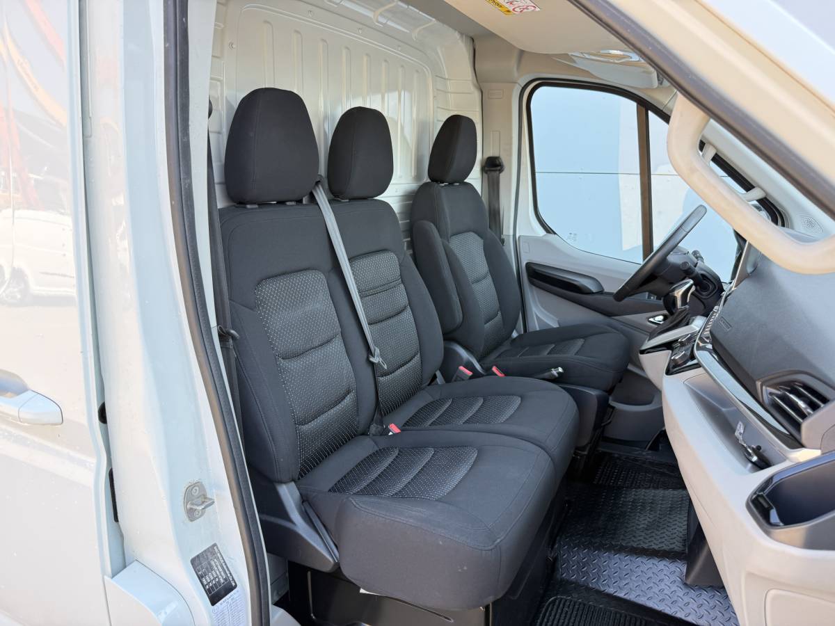 Maxus eDeliver9 Maxus eDeliver 9 72 kWh 204PK L2H2 280km WLTP Snelladen LED Carplay Cruise control Camera Airco Parkeersensoren v+a