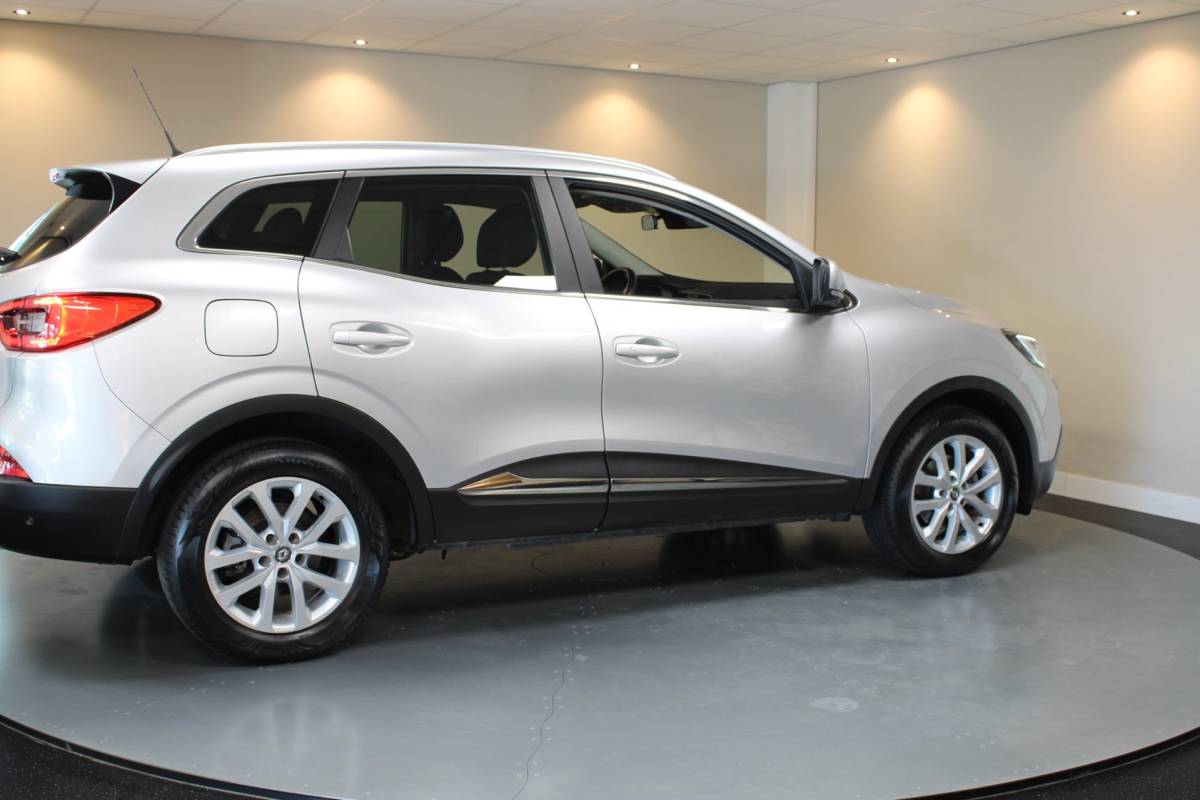 Renault Kadjar Renault Kadjar 1.2 TCe Intens *Top onderhouden!* Stoelverw.|Camera|Navi|Cruise|Climate|All-seasons|NAP