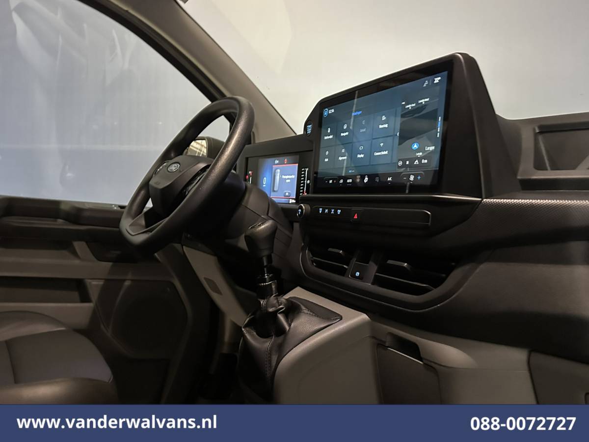 Ford Transit Custom Ford Transit Custom 2.0 TDCI 136pk L2H1 Euro6 Airco | Camera | Navigatie | Apple Carplay | LED | Cruisecontrol Android Auto, 2800kg trekhaak, Parkeersensoren, Verwarmde voorruit, Bijrijdersbank