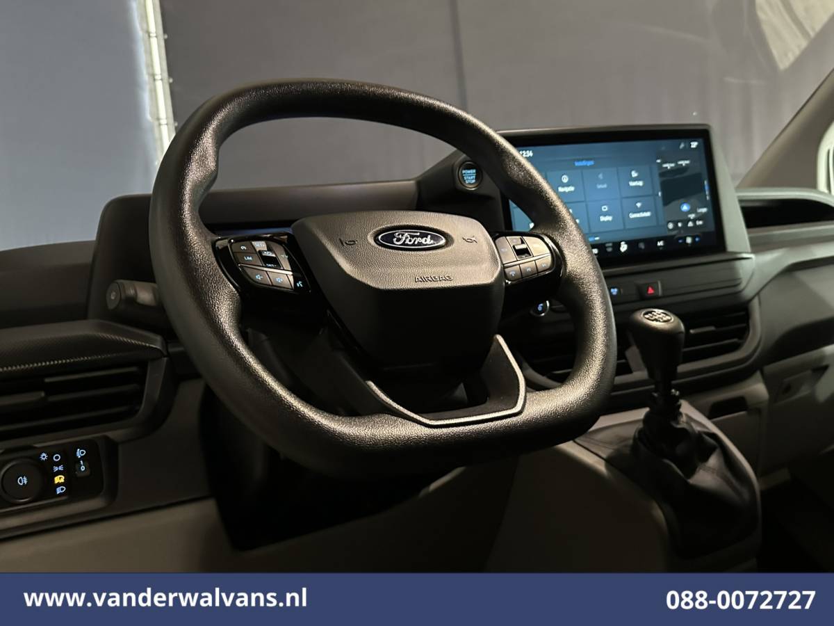Ford Transit Custom Ford Transit Custom 2.0 TDCI 136pk L2H1 Euro6 Airco | Camera | Navigatie | Apple Carplay | LED | Cruisecontrol Android Auto, 2800kg trekhaak, Parkeersensoren, Verwarmde voorruit, Bijrijdersbank