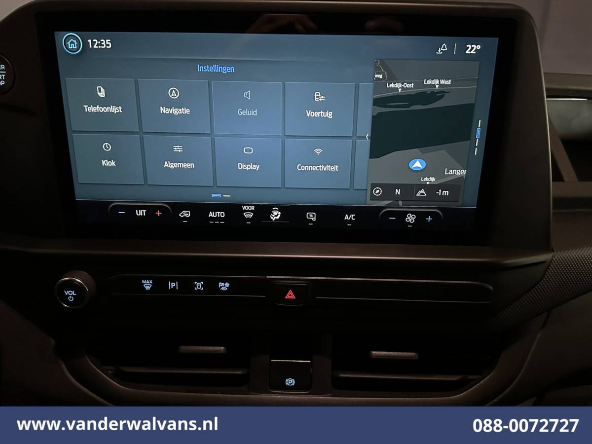 Ford Transit Custom Ford Transit Custom 2.0 TDCI 136pk L2H1 Euro6 Airco | Camera | Navigatie | Apple Carplay | LED | Cruisecontrol Android Auto, 2800kg trekhaak, Parkeersensoren, Verwarmde voorruit, Bijrijdersbank