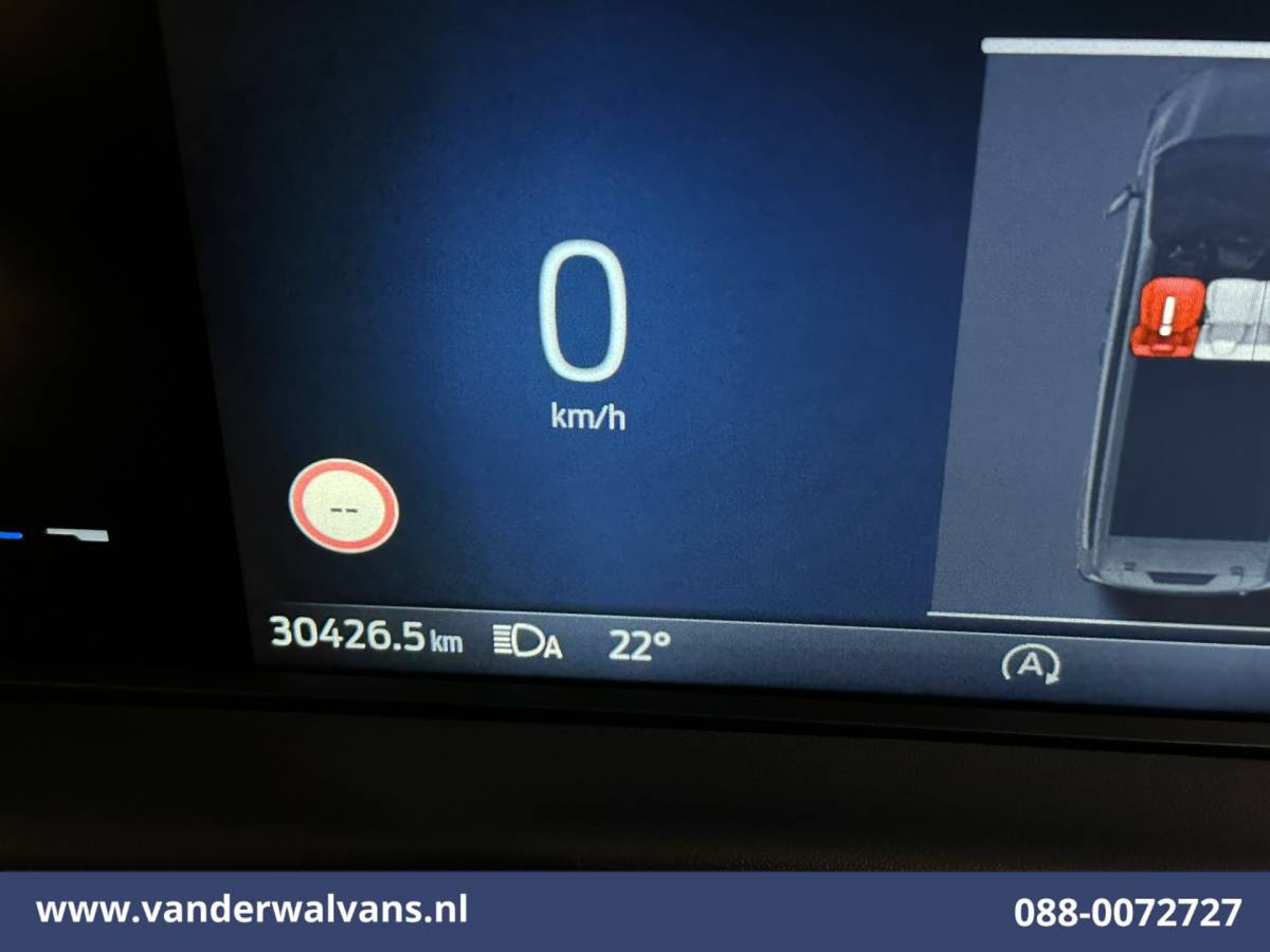 Ford Transit Custom Ford Transit Custom 2.0 TDCI 136pk L2H1 Euro6 Airco | Camera | Navigatie | Apple Carplay | LED | Cruisecontrol Android Auto, 2800kg trekhaak, Parkeersensoren, Verwarmde voorruit, Bijrijdersbank