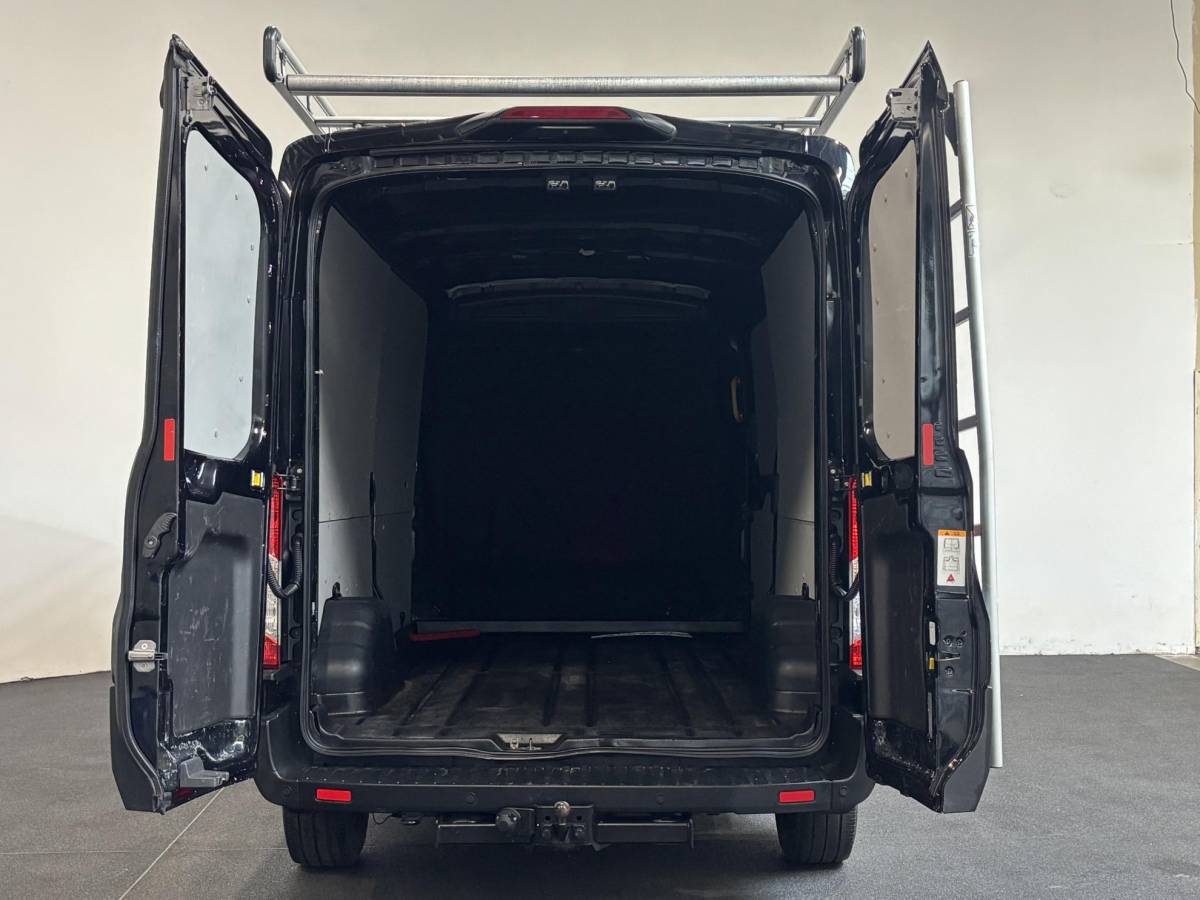 Ford Transit Ford Transit 330 2.0 TDCI L3H2 Trend Automaat Airco Navigatie Bluetooth Camera V+A DAB+ Cruise Control