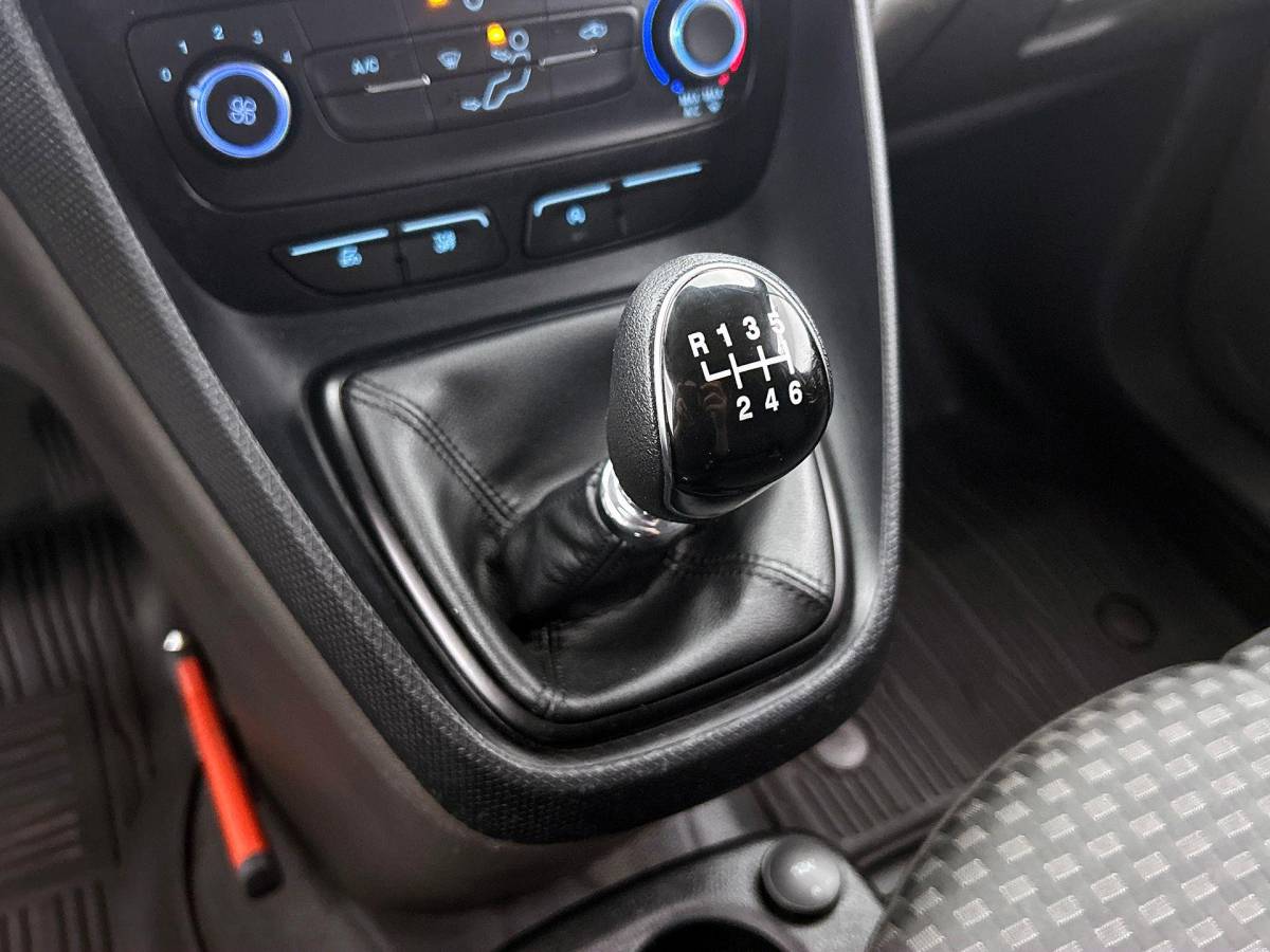 Ford Transit Connect Ford Transit Connect 1.5 EcoBlue L2 Trend Navigatie Airco Parkeersensoren Cruise Control 3Zits Camera DAB+