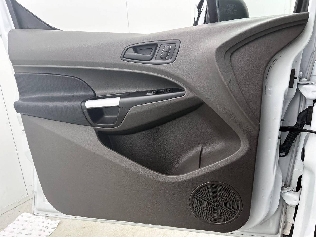 Ford Transit Connect Ford Transit Connect 1.5 EcoBlue L2 Trend Navigatie Airco Parkeersensoren Cruise Control 3Zits Camera DAB+