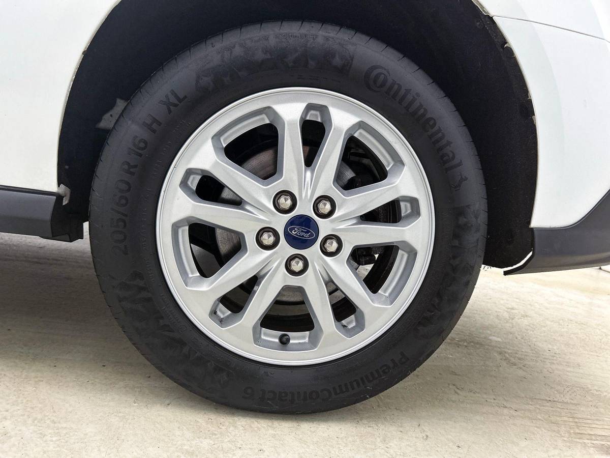 Ford Transit Connect Ford Transit Connect 1.5 EcoBlue L2 Trend Navigatie Airco Parkeersensoren Cruise Control 3Zits Camera DAB+