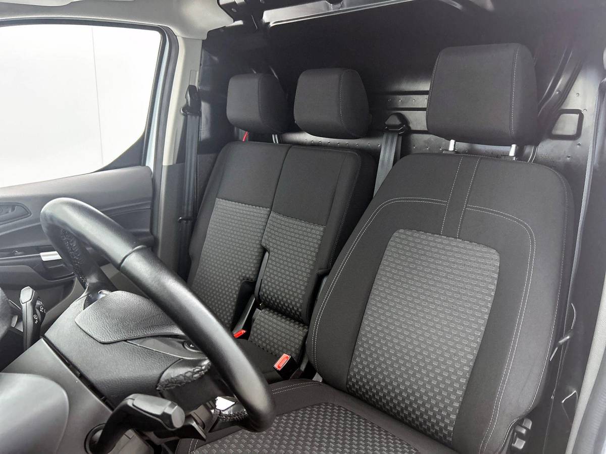 Ford Transit Connect Ford Transit Connect 1.5 EcoBlue L2 Trend Navigatie Airco Parkeersensoren Cruise Control 3Zits Camera DAB+
