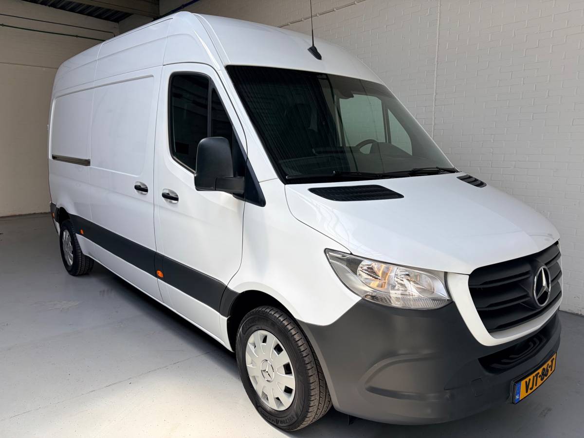 Mercedes-Benz Sprinter Mercedes-Benz Sprinter Servicewagen Automaat 311 2.2 CDI euro6 L2H2 3Persoons, Inrichting, Omvormer V230, Oprijplaat RIJKLAARPRIJS