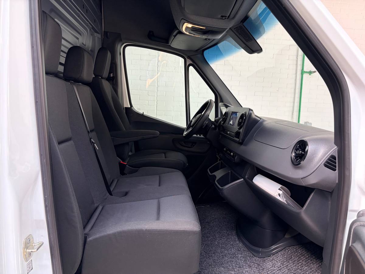 Mercedes-Benz Sprinter Mercedes-Benz Sprinter Servicewagen Automaat 311 2.2 CDI euro6 L2H2 3Persoons, Inrichting, Omvormer V230, Oprijplaat RIJKLAARPRIJS