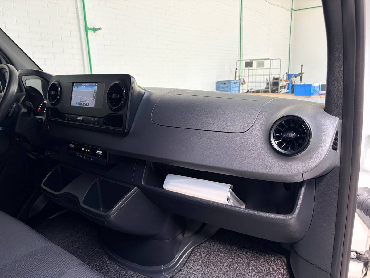 Mercedes-Benz Sprinter Mercedes-Benz Sprinter Servicewagen Automaat 311 2.2 CDI euro6 L2H2 3Persoons, Inrichting, Omvormer V230, Oprijplaat RIJKLAARPRIJS