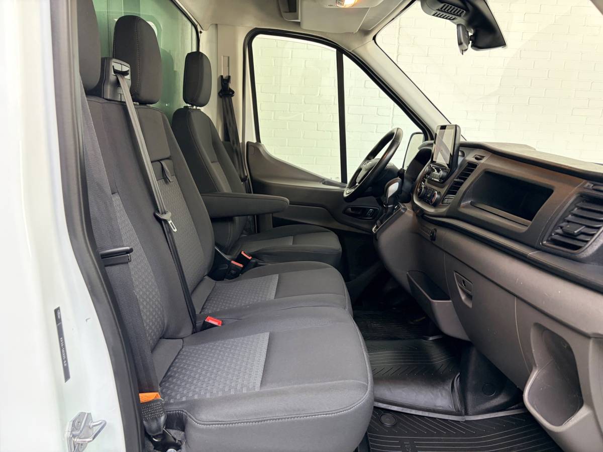 Ford Transit Ford Transit KOELWAGEN BAKWAGEN LAADKLEP AUTOMAAT 350 2.0 TDCI 130pk Trend ORIGINEEL NEDERLANDSE BUS! 1STE EIGENAAR! RIJKLAARPRIJS