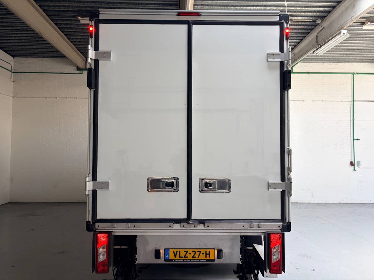 Ford Transit Ford Transit KOELWAGEN BAKWAGEN LAADKLEP AUTOMAAT 350 2.0 TDCI 130pk Trend ORIGINEEL NEDERLANDSE BUS! 1STE EIGENAAR! RIJKLAARPRIJS