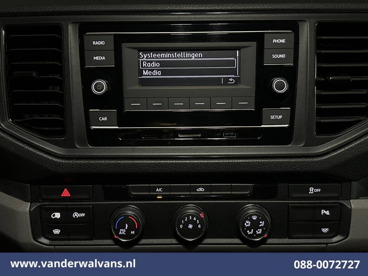 Volkswagen Crafter Volkswagen Crafter 2.0 TDI L3H2 L2H1 Euro6 Airco | Chauffeursstoel | Verwarmde voorruit Parkeersensoren