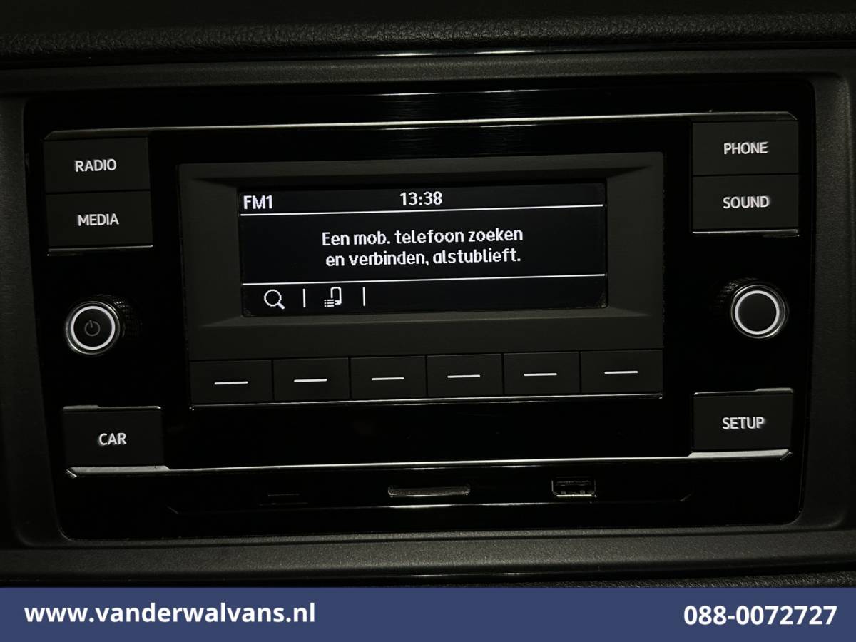 Volkswagen Crafter Volkswagen Crafter 2.0 TDI L3H2 L2H1 Euro6 Airco | Chauffeursstoel | Verwarmde voorruit Parkeersensoren