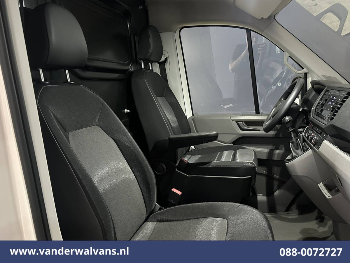 Volkswagen Crafter Volkswagen Crafter 2.0 TDI L3H2 L2H1 Euro6 Airco | Chauffeursstoel | Verwarmde voorruit Parkeersensoren