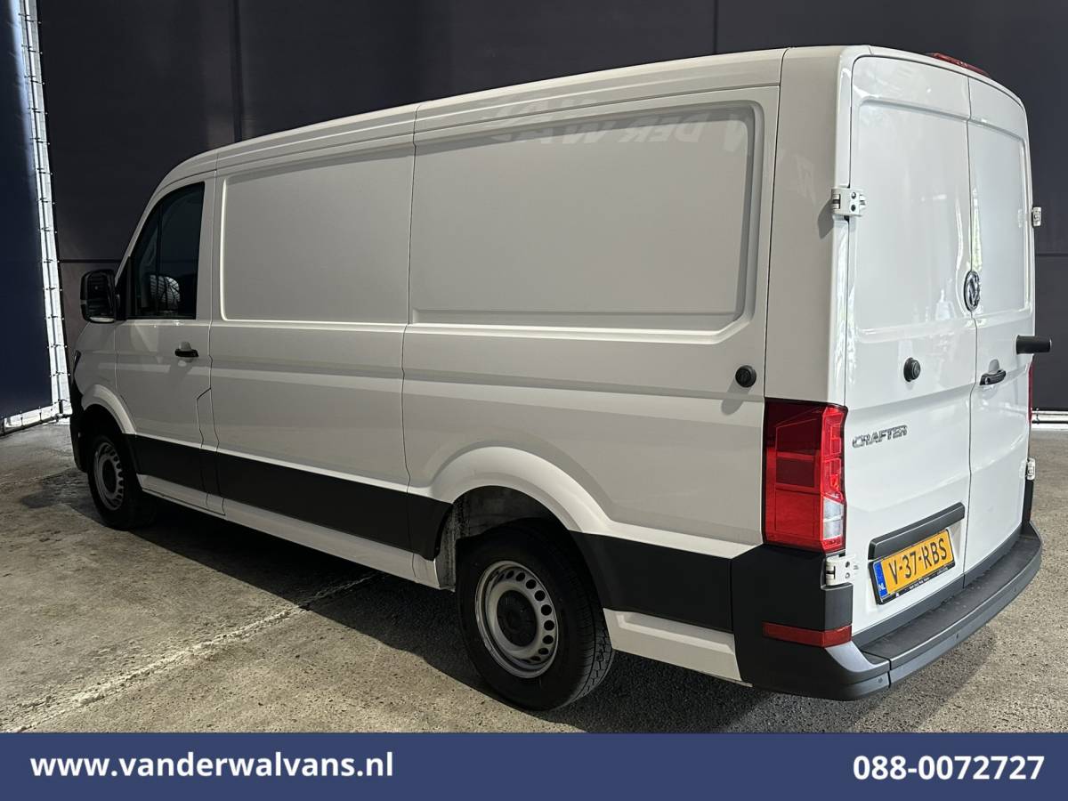 Volkswagen Crafter Volkswagen Crafter 2.0 TDI L3H2 L2H1 Euro6 Airco | Chauffeursstoel | Verwarmde voorruit Parkeersensoren