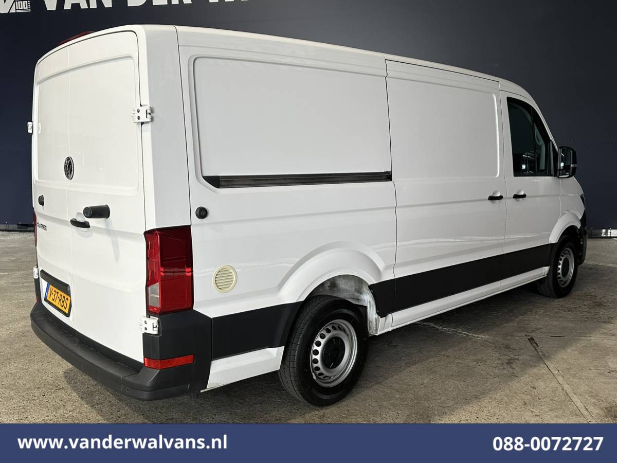 Volkswagen Crafter Volkswagen Crafter 2.0 TDI L3H2 L2H1 Euro6 Airco | Chauffeursstoel | Verwarmde voorruit Parkeersensoren