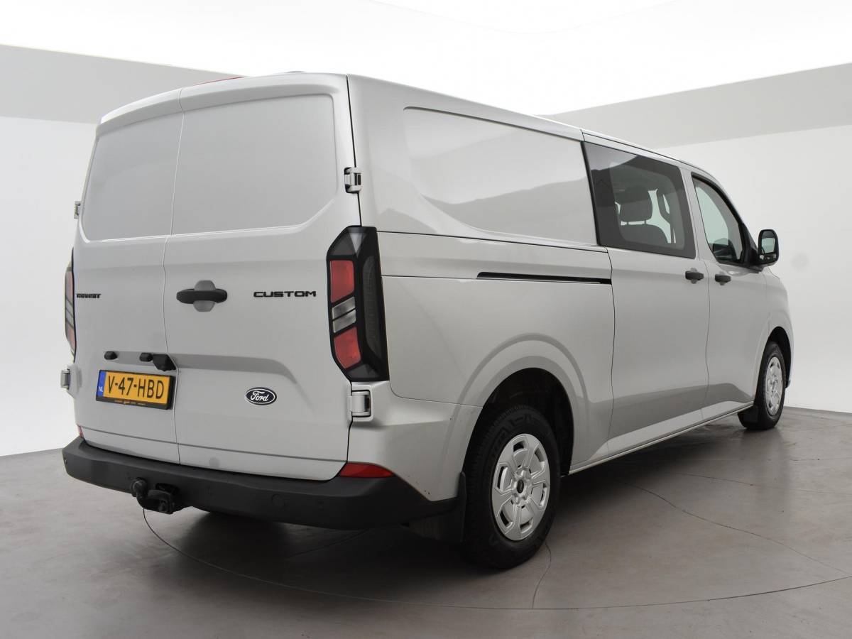Ford Transit Custom Ford Transit Custom 300 2.0 TDCI L2H1 6-PERS DUBBEL CAB. + TREKHAAK | CARPLAY | CAMERA