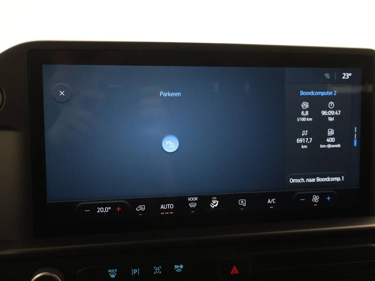 Ford Transit Custom Ford Transit Custom 300 2.0 TDCI L2H1 6-PERS DUBBEL CAB. + TREKHAAK | CARPLAY | CAMERA