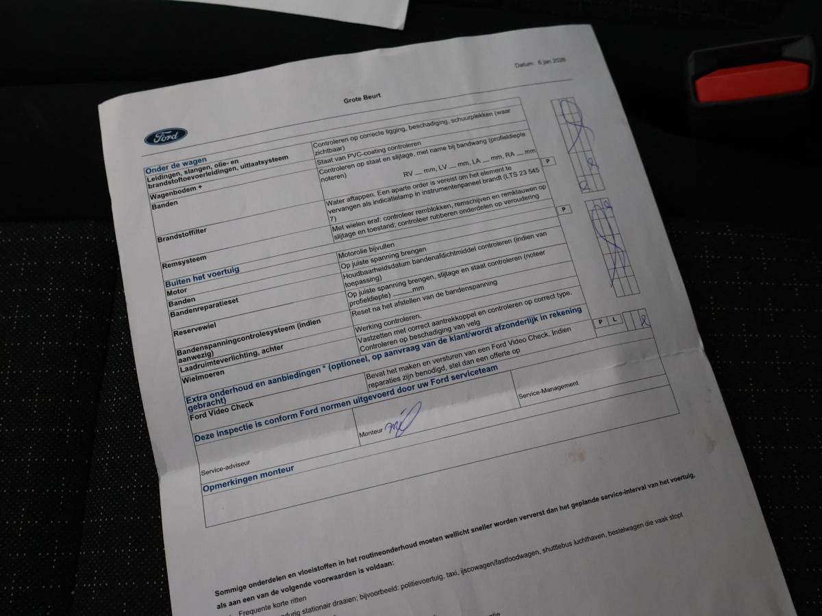 Ford Transit Custom Ford Transit Custom 300 2.0 TDCI L2H1 6-PERS DUBBEL CAB. + TREKHAAK | CARPLAY | CAMERA