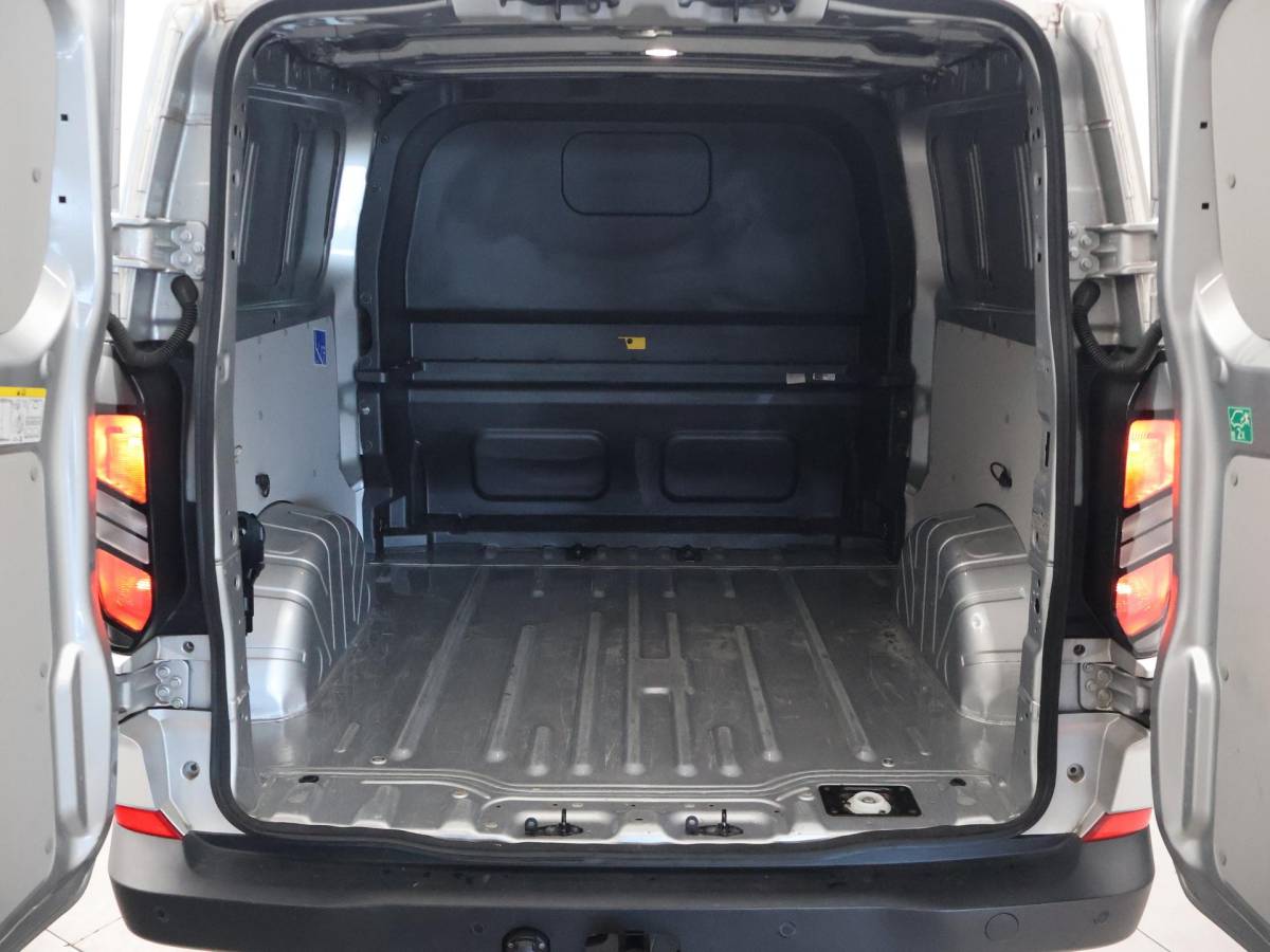 Ford Transit Custom Ford Transit Custom 300 2.0 TDCI L2H1 6-PERS DUBBEL CAB. + TREKHAAK | CARPLAY | CAMERA