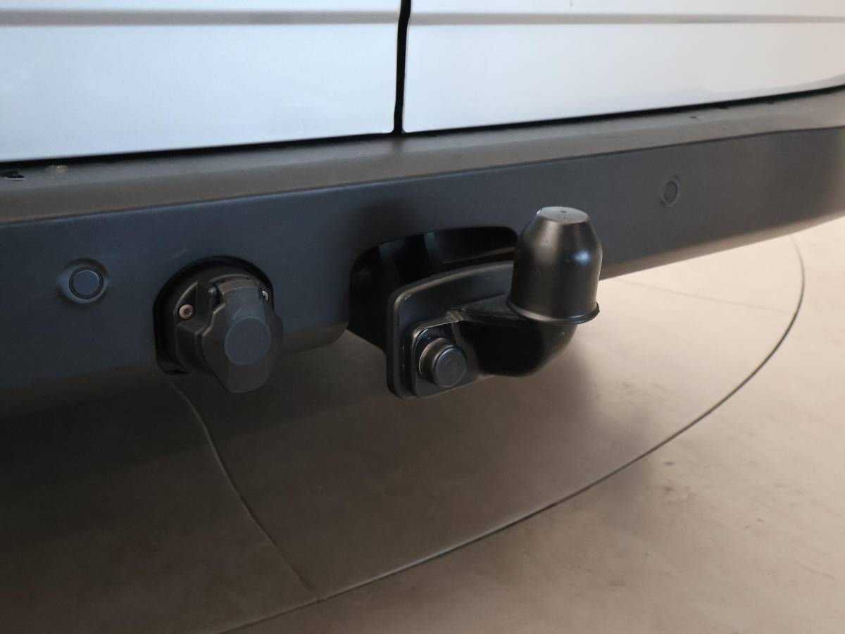 Ford Transit Custom Ford Transit Custom 300 2.0 TDCI L2H1 6-PERS DUBBEL CAB. + TREKHAAK | CARPLAY | CAMERA