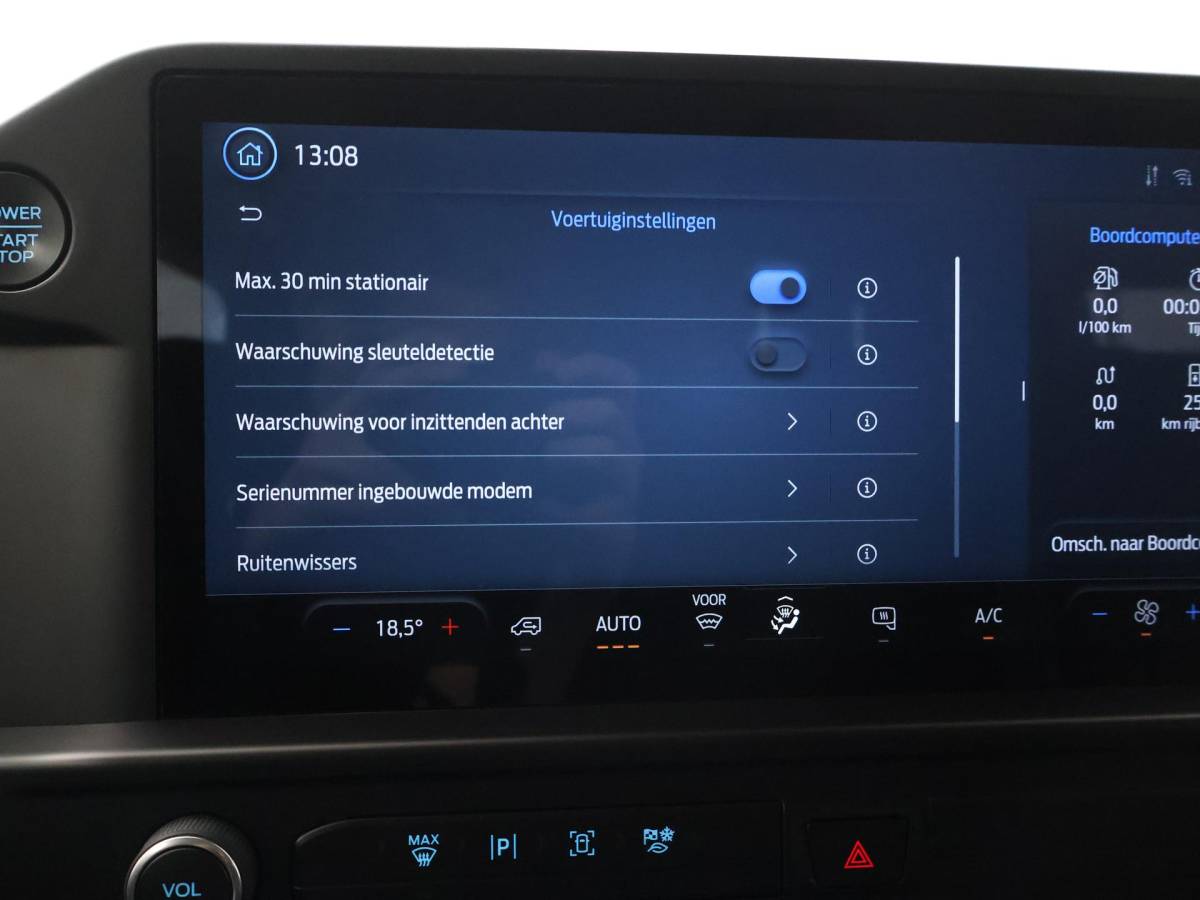 Ford Transit Custom Ford Transit Custom 300 2.0 TDCI L2H1 6-PERS DUBBEL CAB. + TREKHAAK | CARPLAY | CAMERA