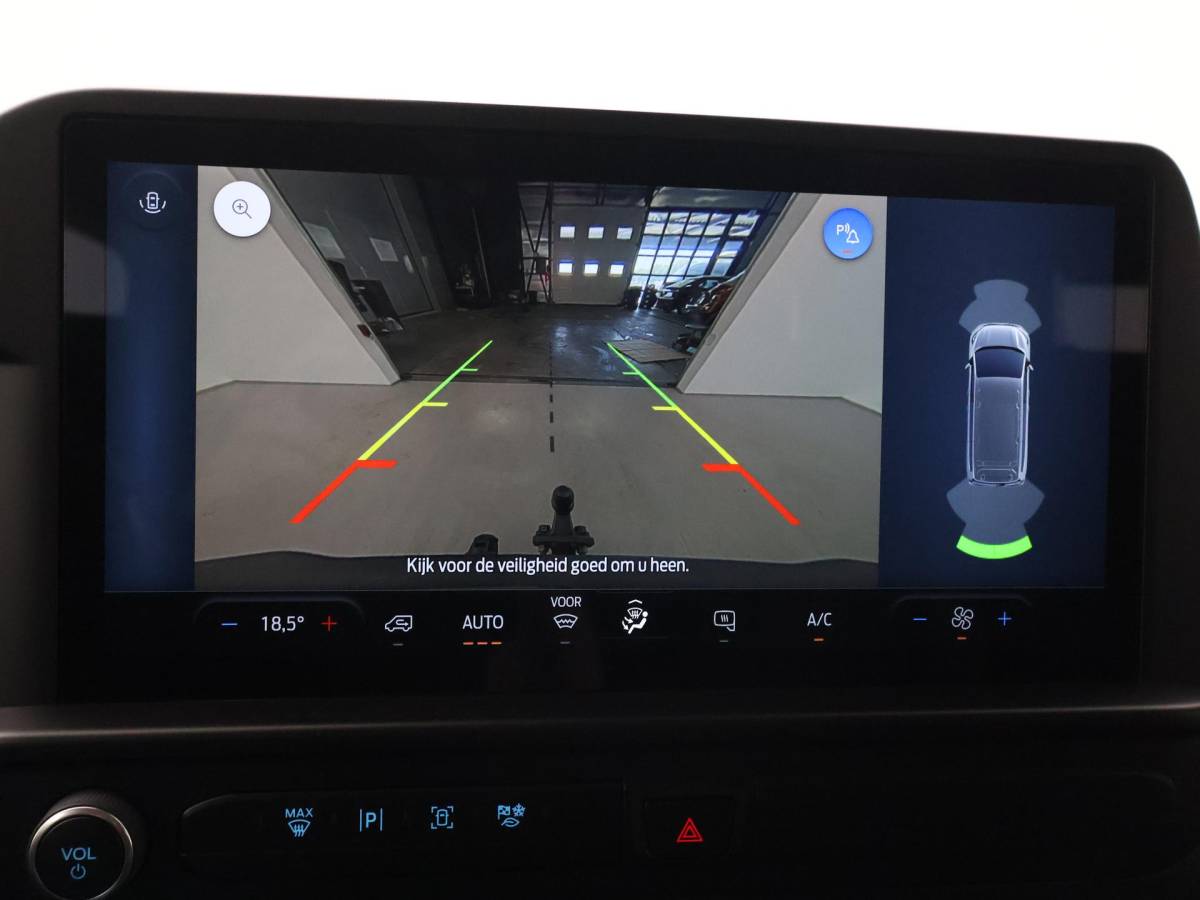 Ford Transit Custom Ford Transit Custom 300 2.0 TDCI L2H1 6-PERS DUBBEL CAB. + TREKHAAK | CARPLAY | CAMERA