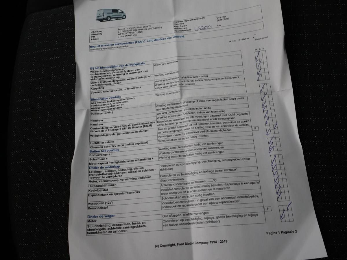 Ford Transit Custom Ford Transit Custom 300 2.0 TDCI L2H1 6-PERS DUBBEL CAB. + TREKHAAK | CARPLAY | CAMERA
