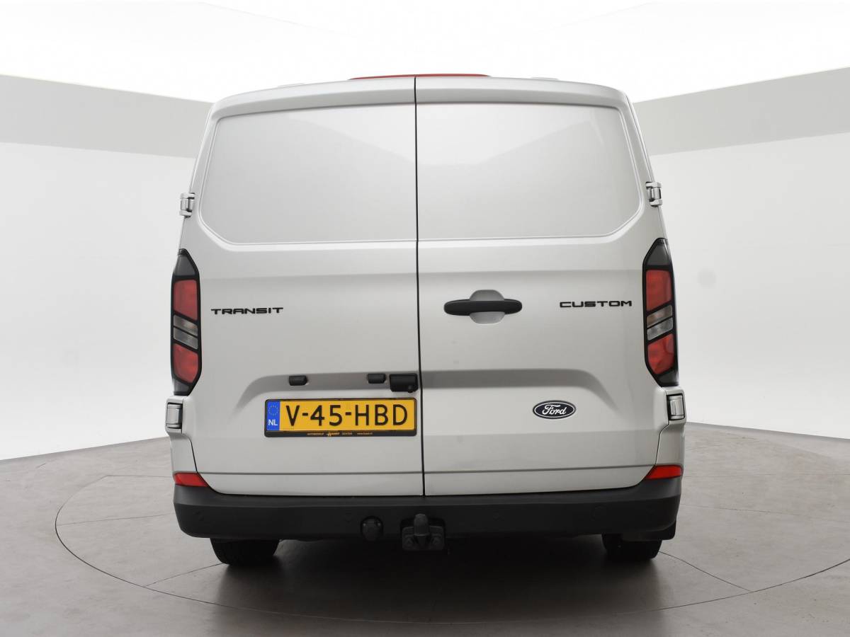 Ford Transit Custom Ford Transit Custom 300 2.0 TDCI L2H1 6-PERS DUBBEL CAB. + TREKHAAK | CARPLAY | CAMERA