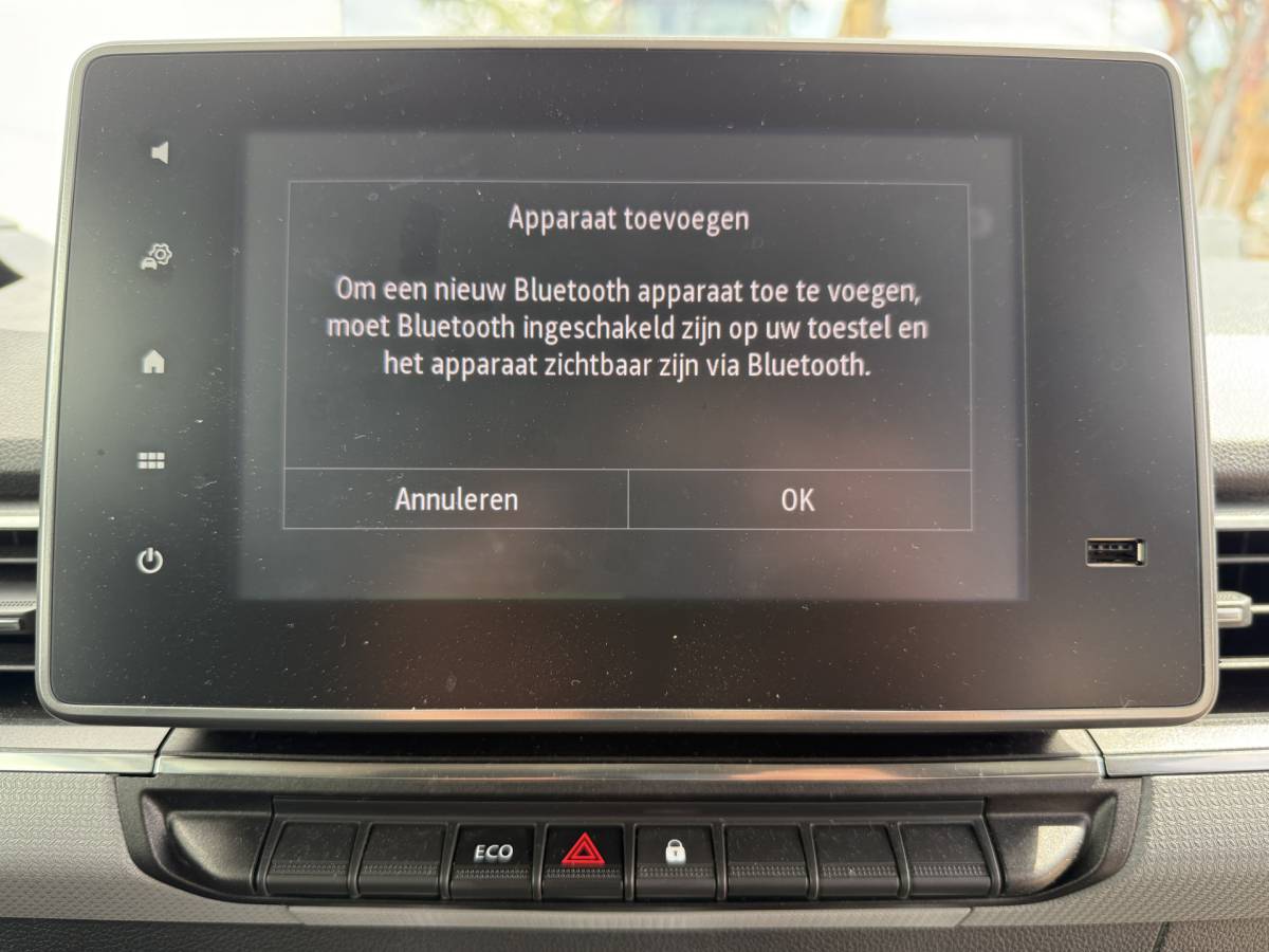 Renault Kangoo Renault Kangoo E-Tech 45kWh 122PK L1 Elektrisch 300km WLTP 98.5% (SOH) Climate Control Cruise Control LED Parkeersensoren Achter