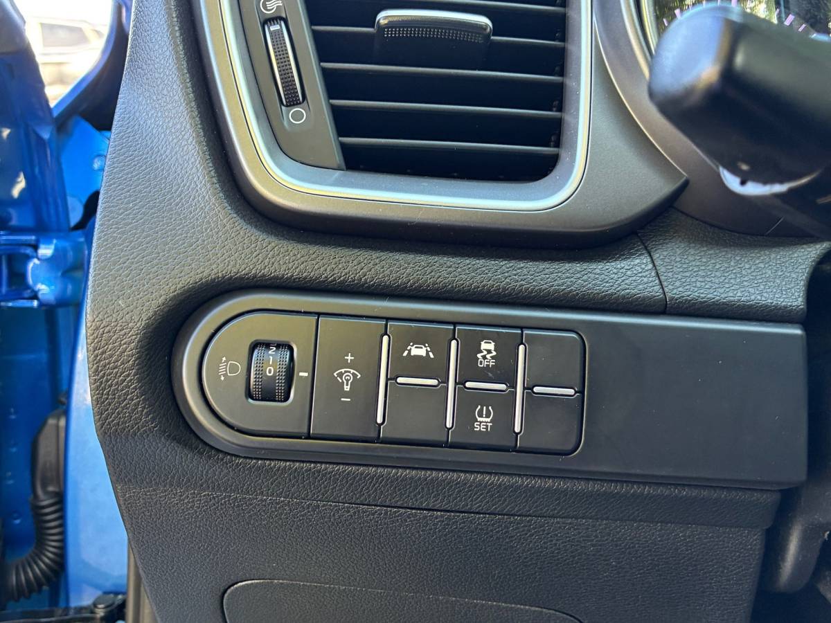 Kia Ceed Sportswagon Kia Ceed Sportswagon 1.0 T-GDi Comfortline | Camera + Cruise + Airco Nu € 10.975,-!!!