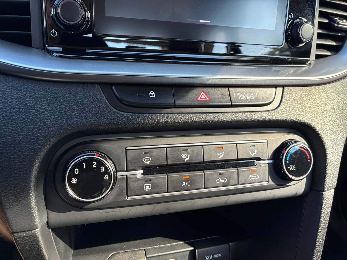 Kia Ceed Sportswagon Kia Ceed Sportswagon 1.0 T-GDi Comfortline | Camera + Cruise + Airco Nu € 10.975,-!!!
