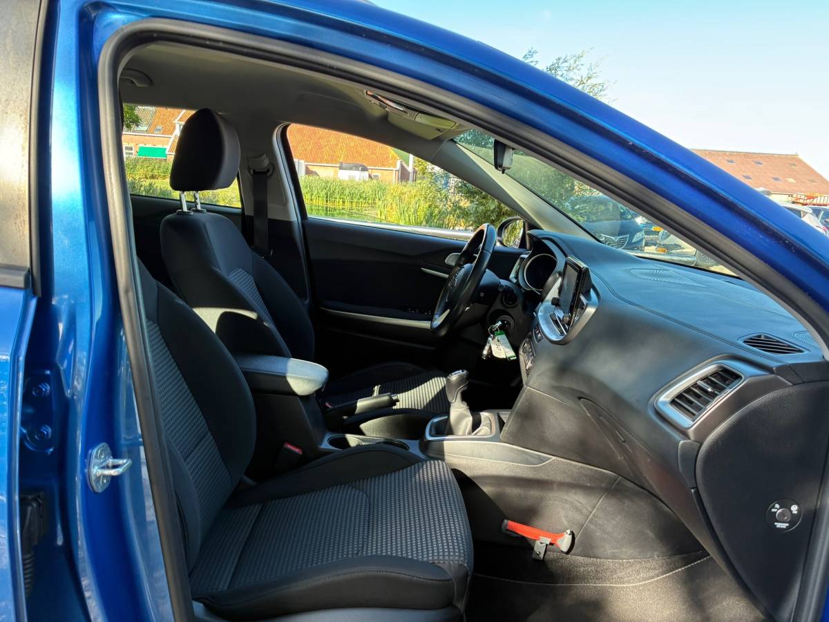 Kia Ceed Sportswagon Kia Ceed Sportswagon 1.0 T-GDi Comfortline | Camera + Cruise + Airco Nu € 10.975,-!!!