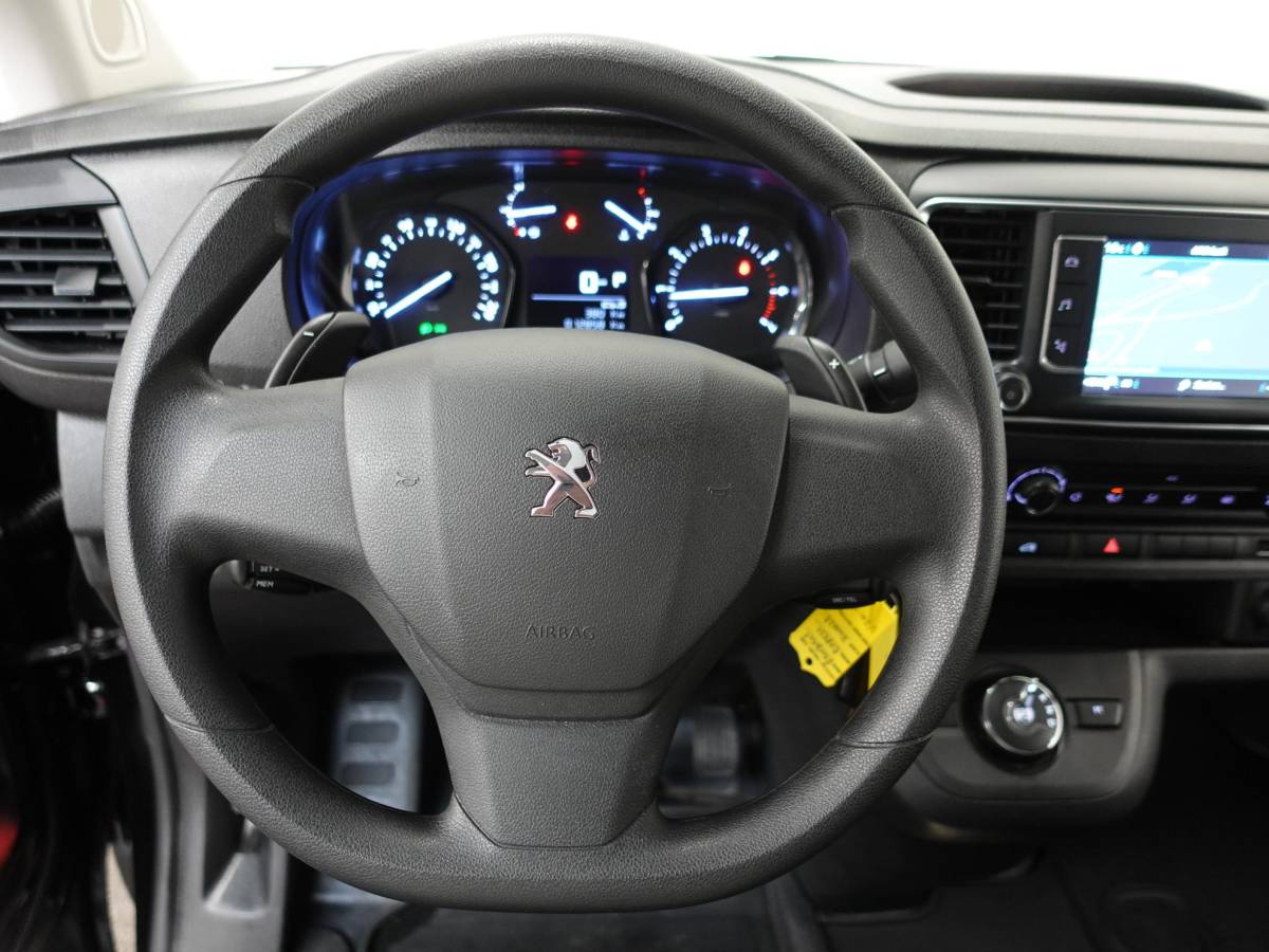 Peugeot Expert Peugeot Expert 145pk L3 Automaat Navigatie Trekhaak Carplay Cruise control Airco parkeersensoren