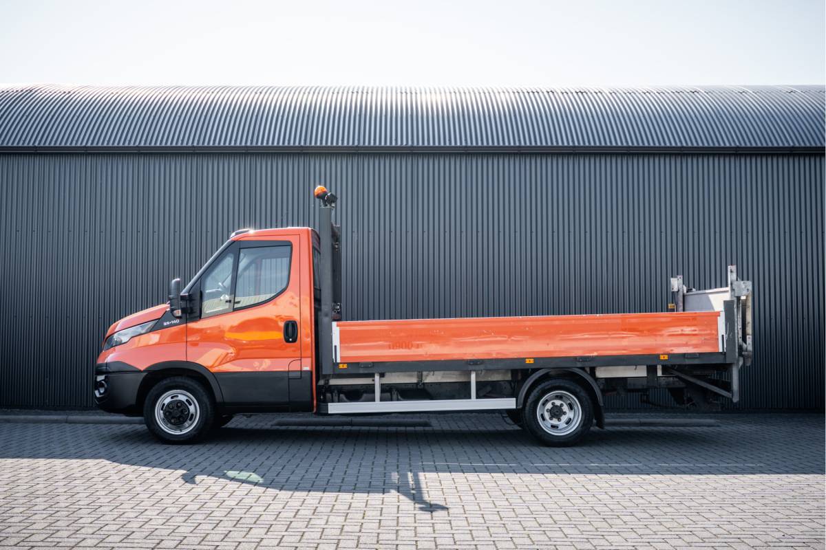Iveco Daily Iveco Daily 35C14 | 136 PK | N1 | Laadklep | 3.5T Trekhaak | Navi | Airco