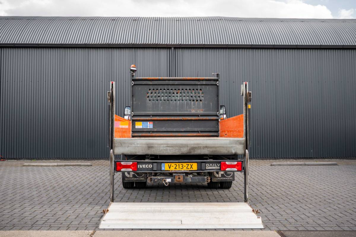 Iveco Daily Iveco Daily 35C14 | 136 PK | N1 | Laadklep | 3.5T Trekhaak | Navi | Airco