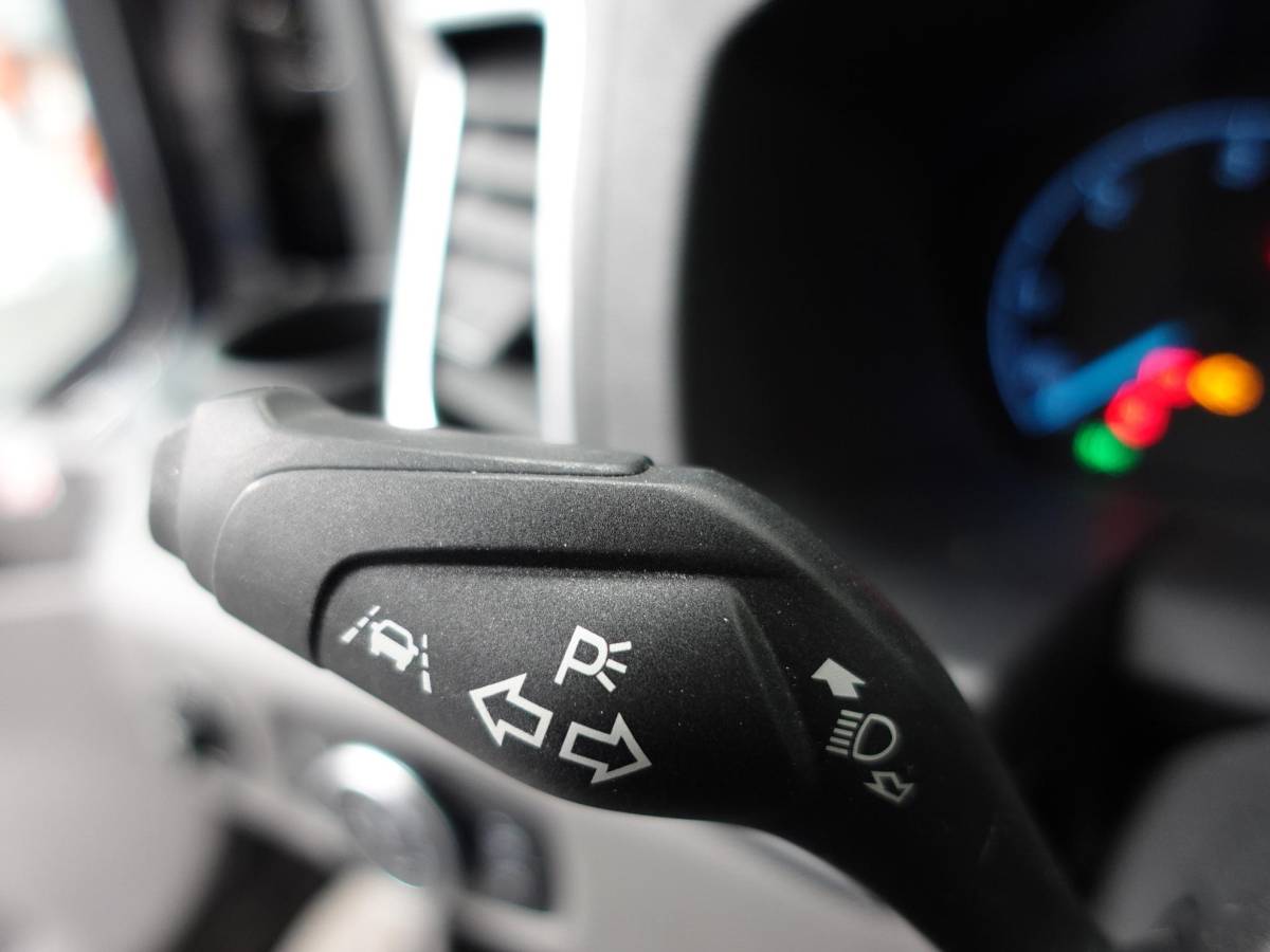 Ford Transit Ford Transit 310 2.0 TDCI L2H2 Trend Automaat Airco Bluetooth Camera Cruise Control