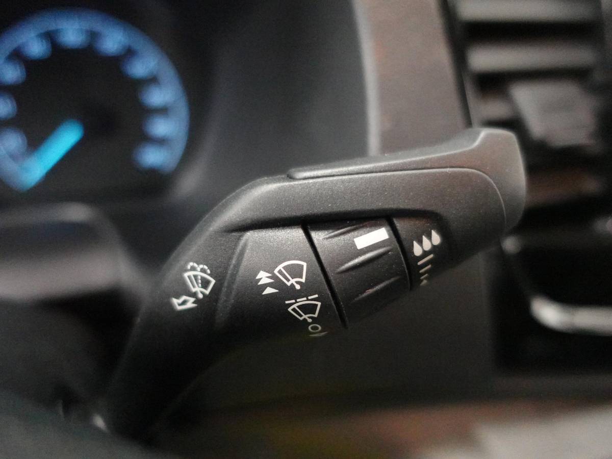 Ford Transit Ford Transit 310 2.0 TDCI L2H2 Trend Automaat Airco Bluetooth Camera Cruise Control