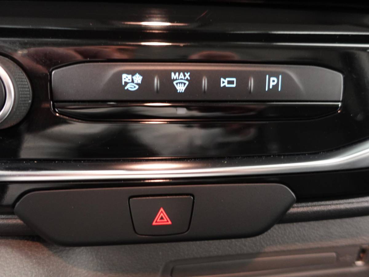 Ford Transit Ford Transit 310 2.0 TDCI L2H2 Trend Automaat Airco Bluetooth Camera Cruise Control