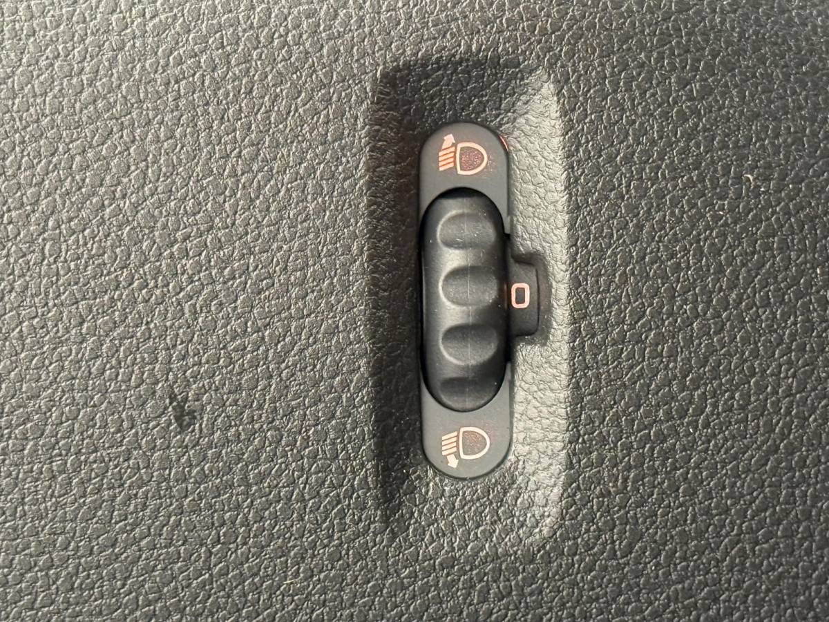 Renault Master Renault Master T33 2.3 dCi 135 L2H2 BPM VRIJ! Airco Cruise control Parkeersensoren Navigatie Trekhaak