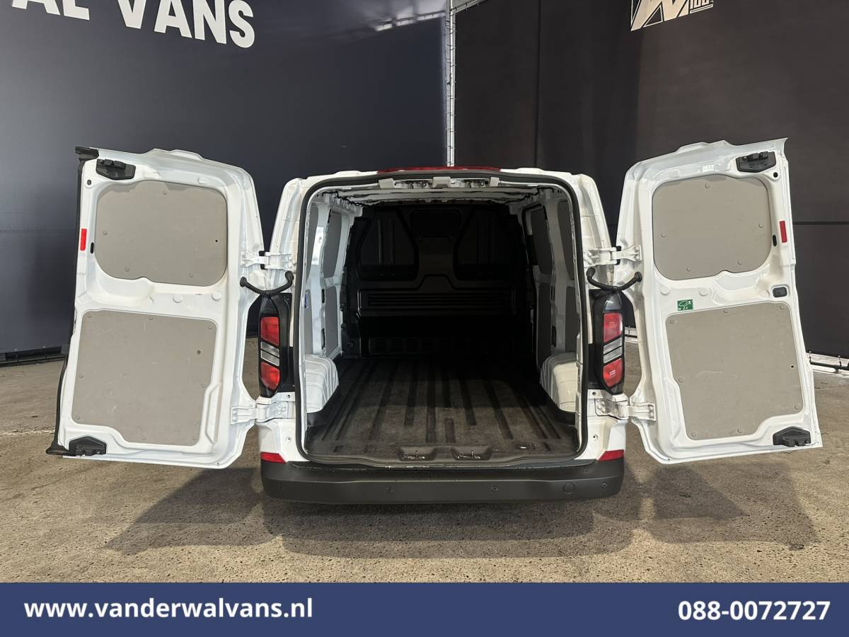 Ford Transit Custom Ford Transit Custom 2.0 TDCI L1H1 Euro6 Airco | Camera | Apple Carplay | Cruisecontrol | LED Android Auto, Verwarmde voorruit, Parkeersensoren, Bijrijdersbank